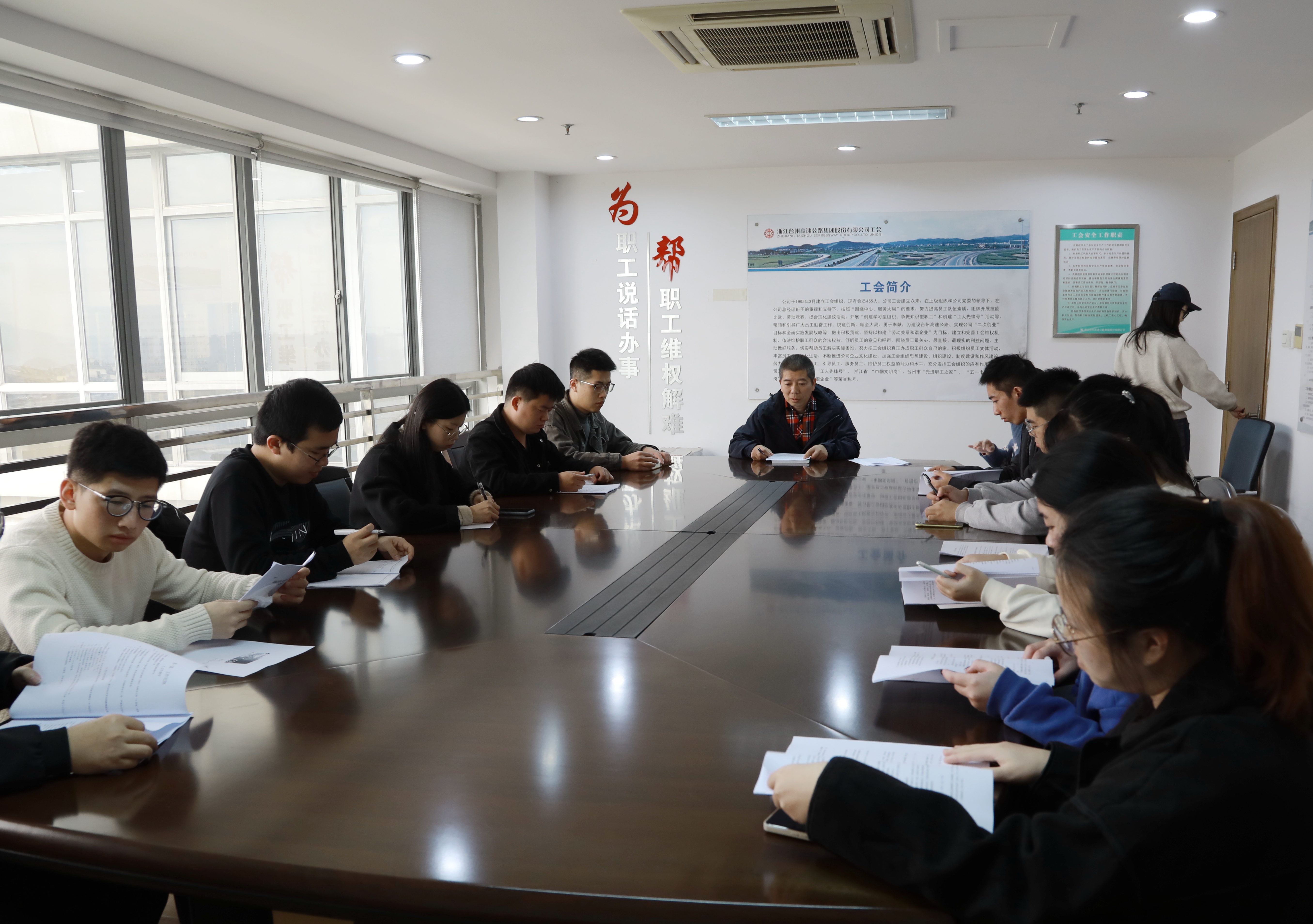 1637631606480726.jpg 9c21b435247b83ef6a2754211b6ff10.jpg