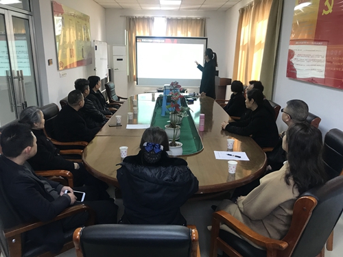 圖為“消防知識”講座現場 陳瑩攝_副本.jpg